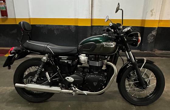 TRIUMPH BONNEVILLE T100 900 TRIUMPH BONNEVILLE T100 900